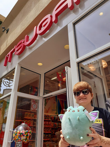 Shopping Mall «Fashion Island», reviews and photos, 401 Newport Center Dr, Newport Beach, CA 92660, USA