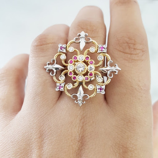 Jeweler «Sami Fine Jewelry & Unique Gifts», reviews and photos, 16704 E Ave of the Fountains #100, Fountain Hills, AZ 85268, USA