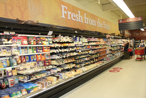 Kosher Grocery Store «Cedar Market», reviews and photos, 646 Cedar Ln, Teaneck, NJ 07666, USA