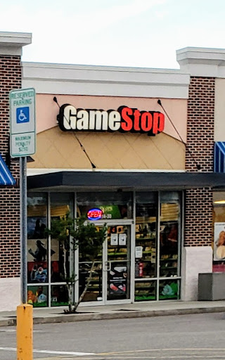 Video Game Store «GameStop», reviews and photos, 1114 New Pointe Blvd Suite 30, Leland, NC 28451, USA