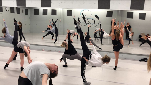 Dance Academy De La Capitale