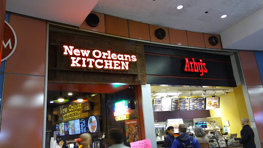 Shopping Mall «Atrium», reviews and photos, 100 W Randolph St, Chicago, IL 60601, USA