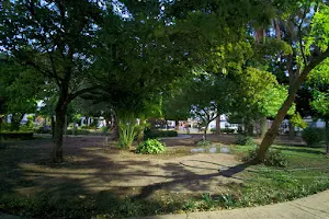 Parque Los Arcos image