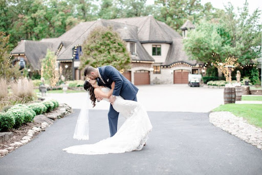 Bridal Shop «Bella Sposa Bridal Boutique», reviews and photos, 9524 179th St, Tinley Park, IL 60487, USA