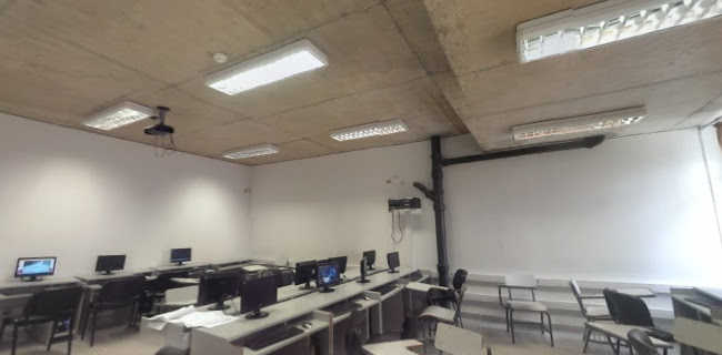 Opiniones de Escuela Superior de Informática en Montevideo - Escuela