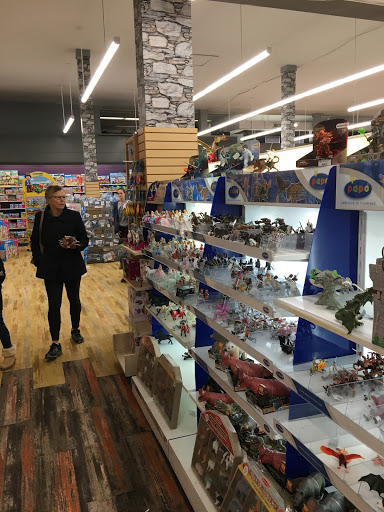 Toy Store «King Arthurs Court Toys», reviews and photos, 3040 Madison Rd, Cincinnati, OH 45209, USA