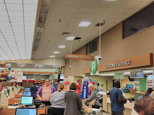 Shopping Mall «Lake Village Shopping MallKitchengaets», reviews and photos, 10601 US-441, Leesburg, FL 34788, USA