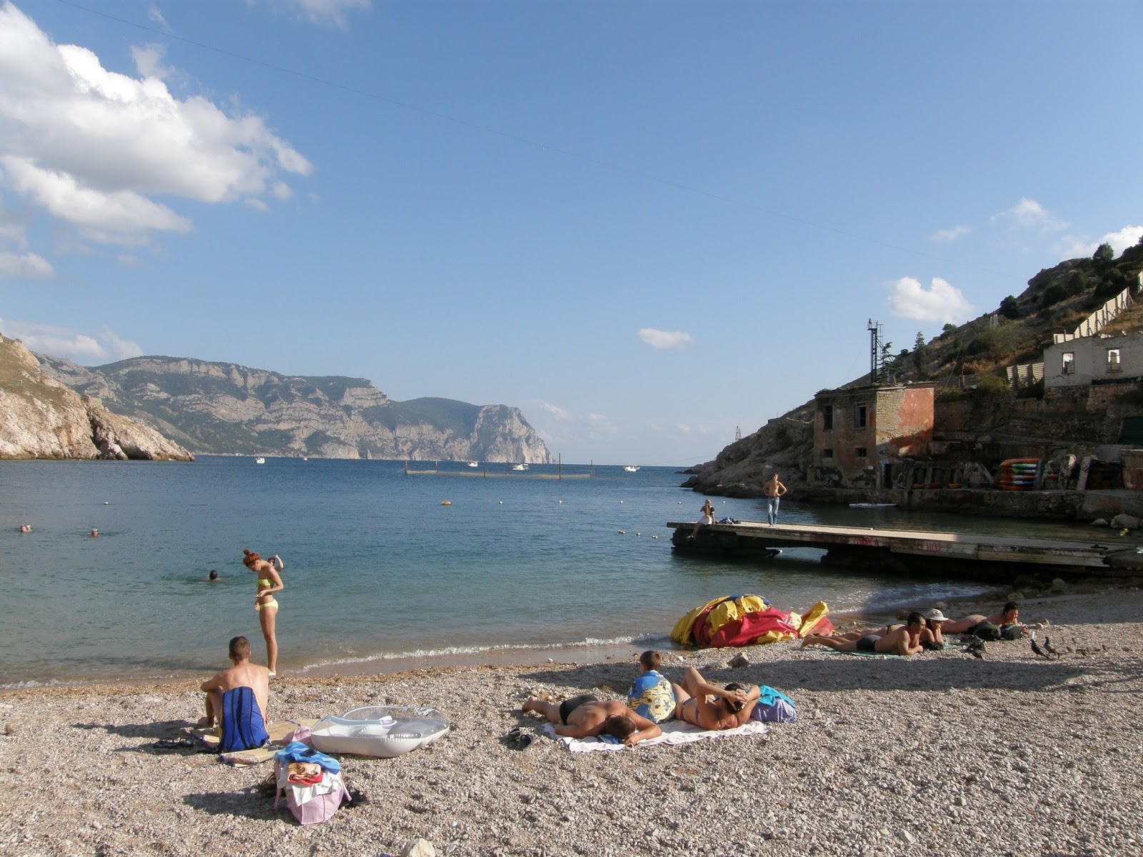 Foto van Mramornyy beach voorzieningenruimte