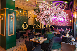 O'london Café Restaurant image