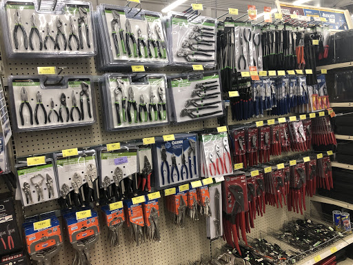 Hardware Store «Harbor Freight Tools», reviews and photos, 1349 N Blackstone Ave, Fresno, CA 93703, USA
