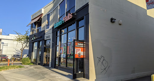 Car Battery Store «Batteries Plus Bulbs», reviews and photos, 3410 Stevens Creek Blvd, San Jose, CA 95117, USA