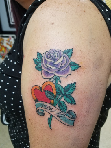 Explore live tattoo ideas, creative tattoo ideas in Jacksonville, available at Idle Hands Tattoo Co.