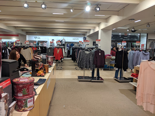 Shopping Mall «Monmouth Mall», reviews and photos, 180 New Jersey 35, Eatontown, NJ 07724, USA