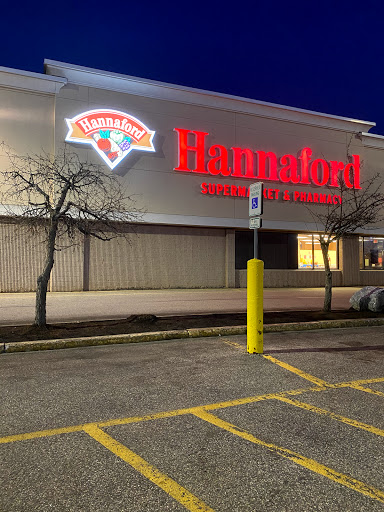 Grocery Store «Hannaford Supermarket», reviews and photos, 415 Philbrook Ave, South Portland, ME 04106, USA