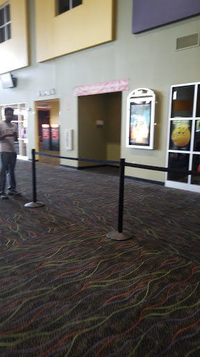 Movie Theater «Regal Cinemas New Albany 16», reviews and photos, 300 Professional Ct, New Albany, IN 47150, USA