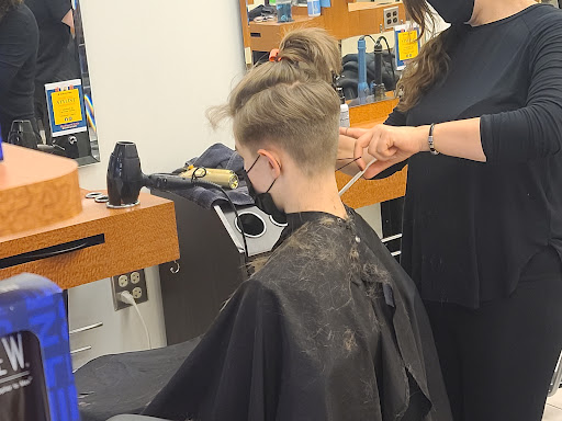 Hair Salon «Hair Cuttery», reviews and photos, 6545 Grand Ave, Gurnee, IL 60031, USA