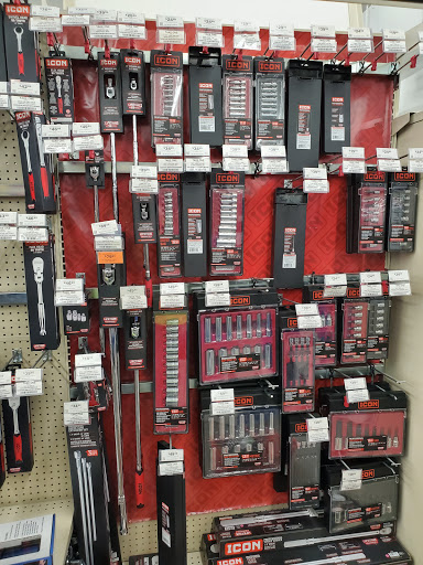 Hardware Store «Harbor Freight Tools», reviews and photos, 1291 N Hacienda Blvd, La Puente, CA 91744, USA