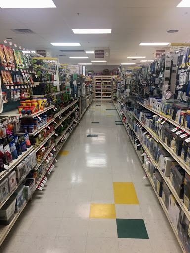 Pet Supply Store «Pet Supplies Plus», reviews and photos, 1816 S Stephenson Ave, Iron Mountain, MI 49801, USA