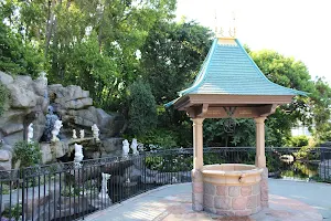 Snow White's Wishing Well image