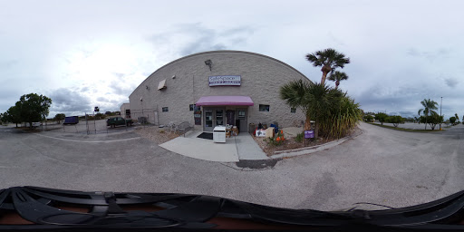 Thrift Store «SafeSpace Thrift Shoppe», reviews and photos, 10011 US-1, Port St Lucie, FL 34952, USA