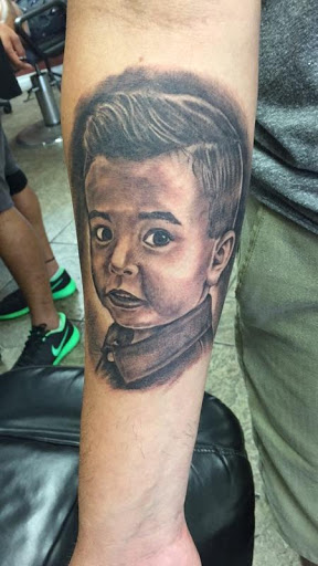 Tattoo Shop «Inkfatuation Tattoos», reviews and photos, 536 E Pleasant Valley Rd, Port Hueneme, CA 93041, USA