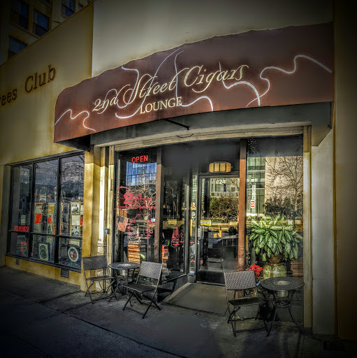 Cigar Shop «2nd Street Cigar Lounge and Gallery», reviews and photos, 124 W 2nd St, Los Angeles, CA 90012, USA