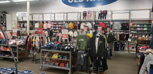 Clothing Store «Old Navy», reviews and photos, 15661 S Apopka Vineland Rd, Orlando, FL 32821, USA