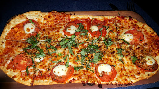 Movie Theater «Studio Movie Grill», reviews and photos, 1600 S Stemmons Fwy, Lewisville, TX 75067, USA