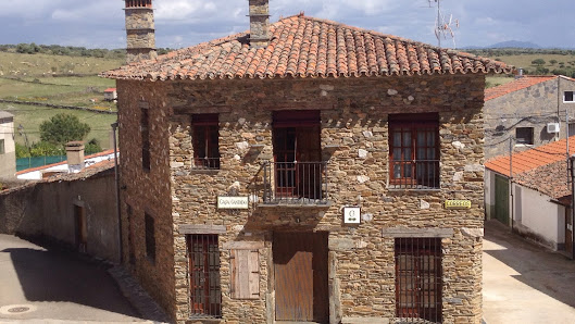 Casa Rural Cándido Pl. Mayor, 1, 10881 Cachorrilla, Cáceres, España