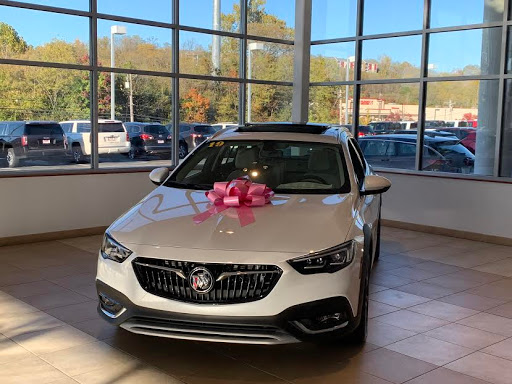 Car Dealer «Mark Sweeney Buick GMC», reviews and photos, 3365 Highland Ave, Cincinnati, OH 45213, USA