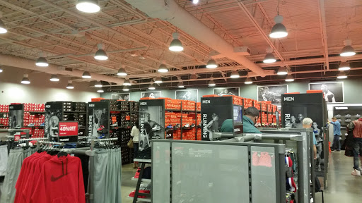 Sporting Goods Store «Nike Factory Store», reviews and photos, 20 Killingworth Tpke #155, Clinton, CT 06413, USA