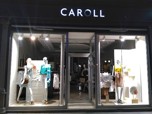 Magasin de vêtements pour femmes CAROLL Vichy