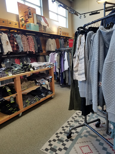 Camping Store «REI», reviews and photos, 31 Schenck Pkwy, Asheville, NC 28803, USA