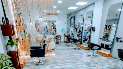 Peluquería del Oeste en Salamanca, Salamanca