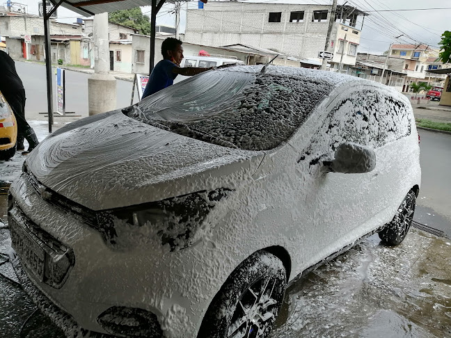 Lavadora de carros la colorada - Guayaquil