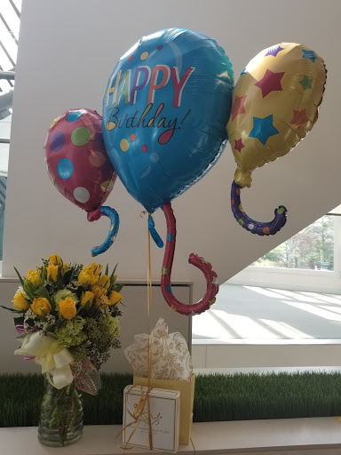 Florist «Event Connoisseur Flowers & Gifts», reviews and photos, 39 New London Turnpike #116, Glastonbury, CT 06033, USA