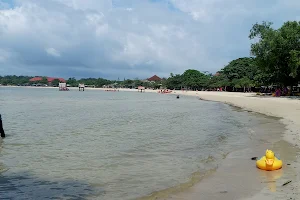 Bandengan Beach image