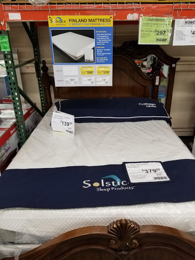 Home Improvement Store «HOBO - Home Owners Bargain Outlet», reviews and photos, 1693 Plainfield Rd, Crest Hill, IL 60403, USA