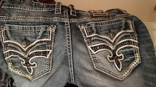 Clothing Store «Buckle», reviews and photos, 670 Elsinger Blvd Ste 30, Conway, AR 72032, USA