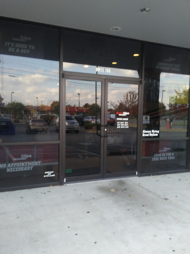 Hair Salon «Sport Clips Haircuts of Bowling Green», reviews and photos, 2435 Nashville Rd Suite 108, Bowling Green, KY 42104, USA