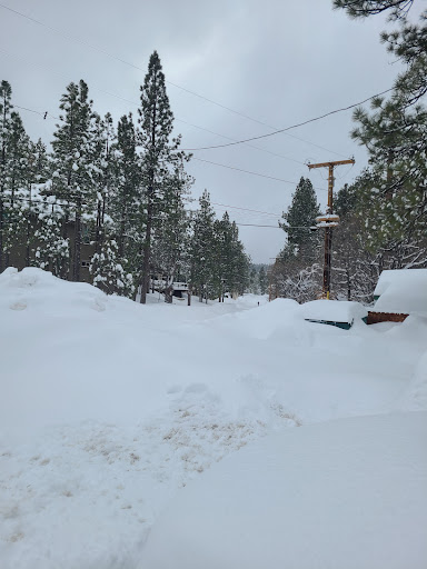 Hillcrest Suites & Cabins image