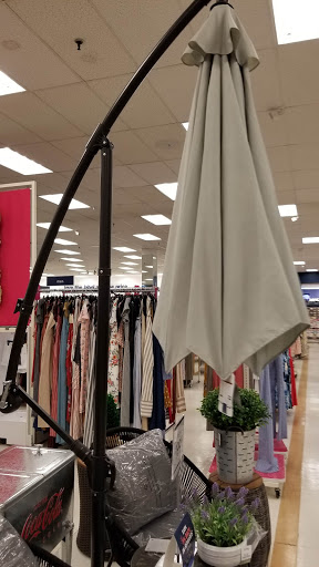 Shopping Mall «Berkshire Shopping Center», reviews and photos, 67 Newtown Rd, Danbury, CT 06810, USA