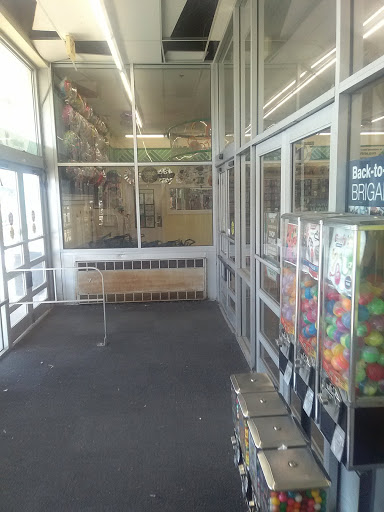 Dollar Store «Dollar Tree», reviews and photos, 136 Elm St, Enfield, CT 06082, USA