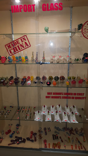 Tobacco Shop «Head Doctors Smoke Shop», reviews and photos, 3508 Madison Ave, Indianapolis, IN 46227, USA