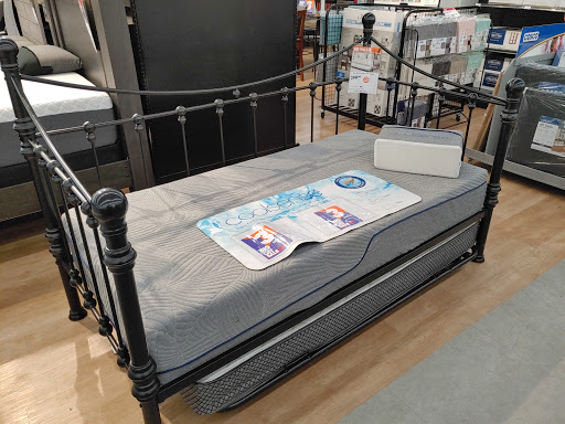 Discount Store «Big Lots», reviews and photos, 52 W Court St, Woodland, CA 95695, USA