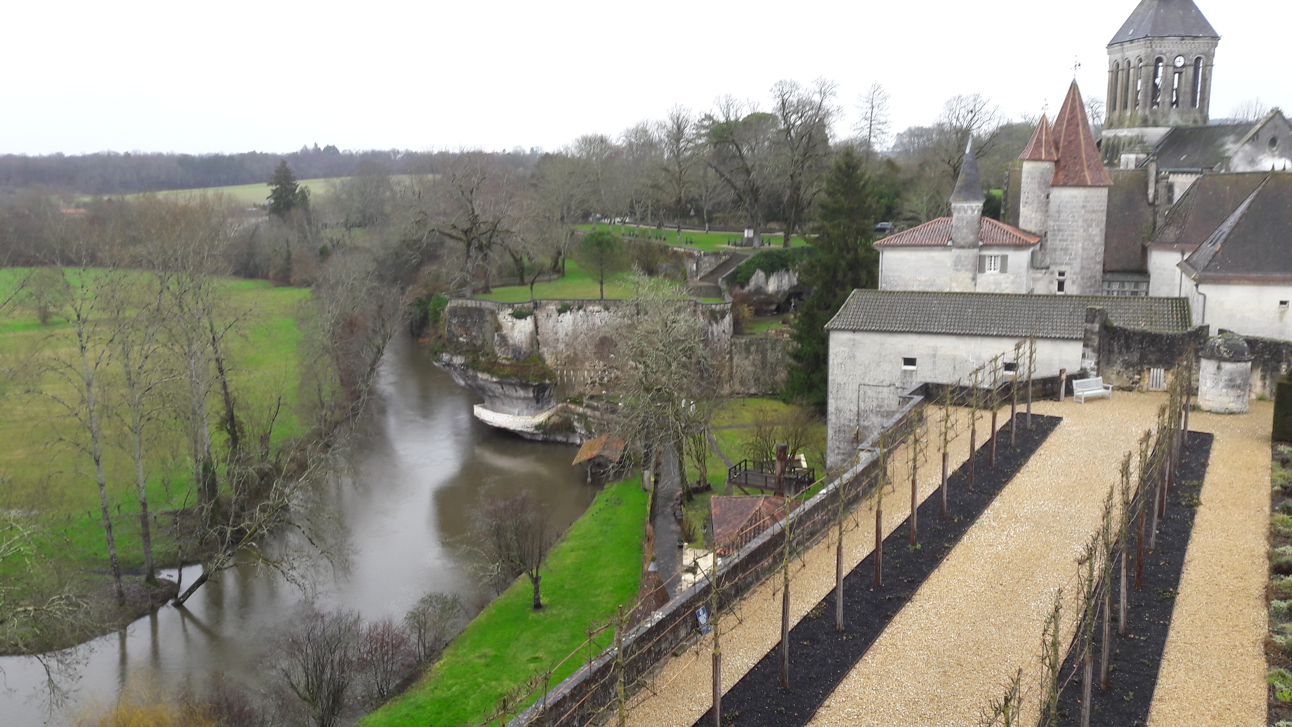 Photo n° 21 de l'avis de PolAlex.e fait le 22/02/2018 à 07:40