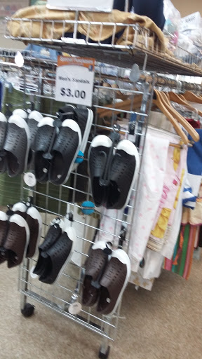 Thrift Store «Goodwill Retail & Donation Center», reviews and photos, 19041 San Carlos Blvd, Fort Myers Beach, FL 33931, USA