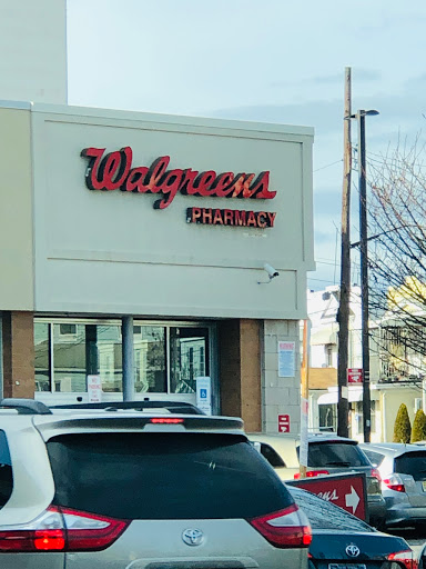 Drug Store «Walgreens», reviews and photos, 132-50 Metropolitan Ave, Richmond Hill, NY 11418, USA