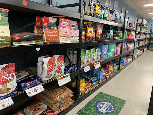 Pet Supply Store «Pet Source», reviews and photos, 1927 Spartanburg Hwy, Hendersonville, NC 28792, USA