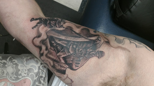 Tattoo Shop «Sonic Tattoos», reviews and photos, 1845 Velp Ave # C, Green Bay, WI 54303, USA